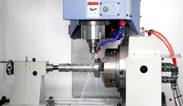 Usinage CNC de composants d’arbres